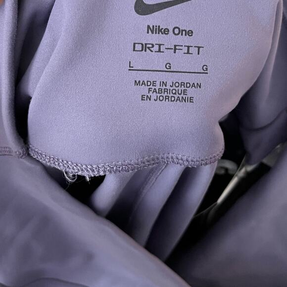 Womens Nike One Dri Fit Shorts Size Large - Picture 6 of 7